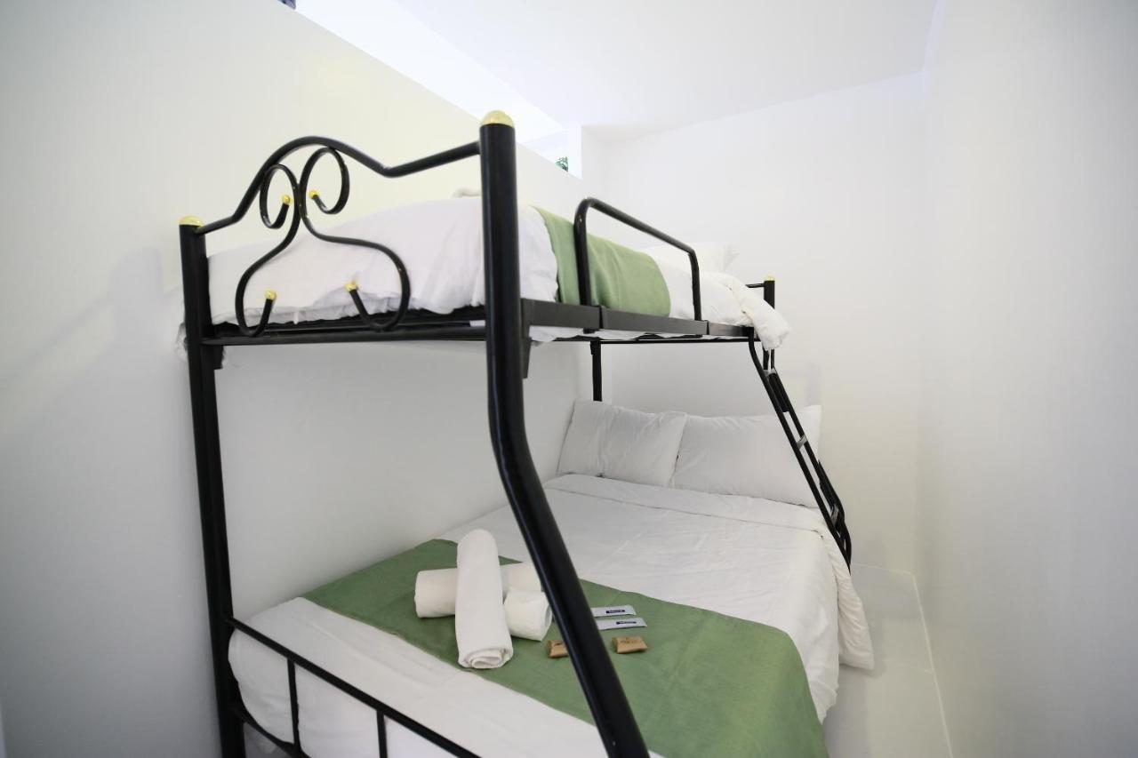 La Bella Boutique Hotel Tagaytay City Esterno foto